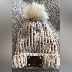 LV beanie